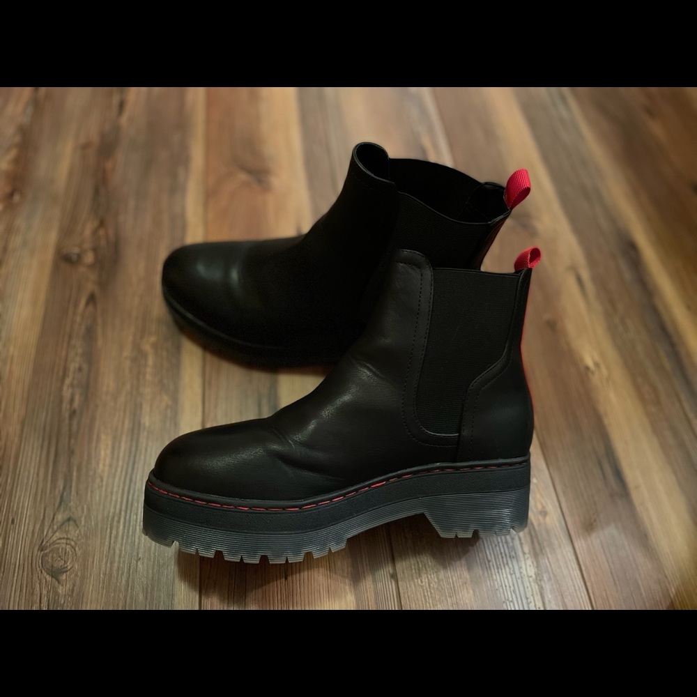 Platform boot